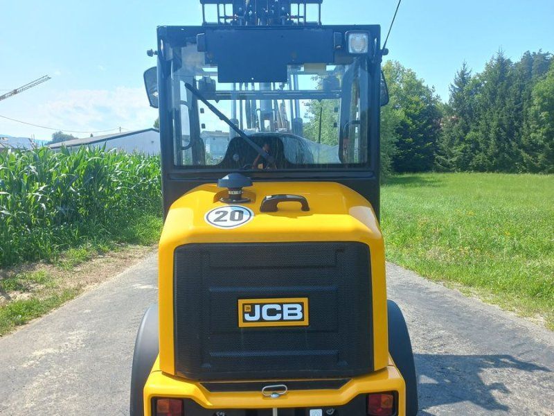 JCB 403 Agri