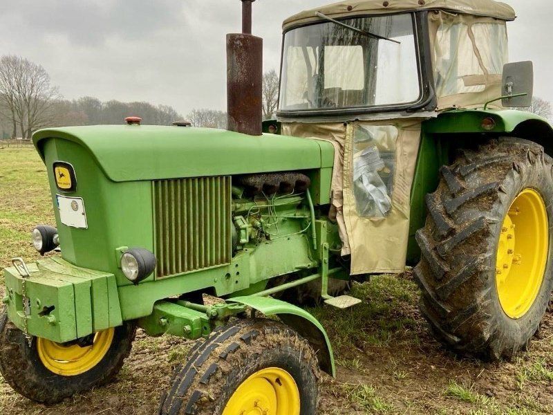 John Deere 2020
