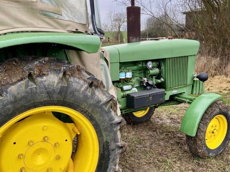John Deere 2020