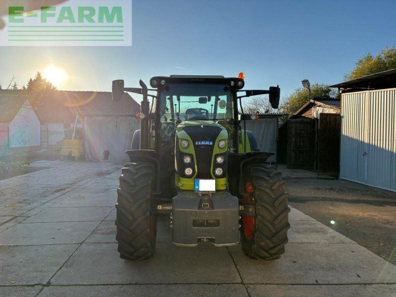 Claas Arion 440