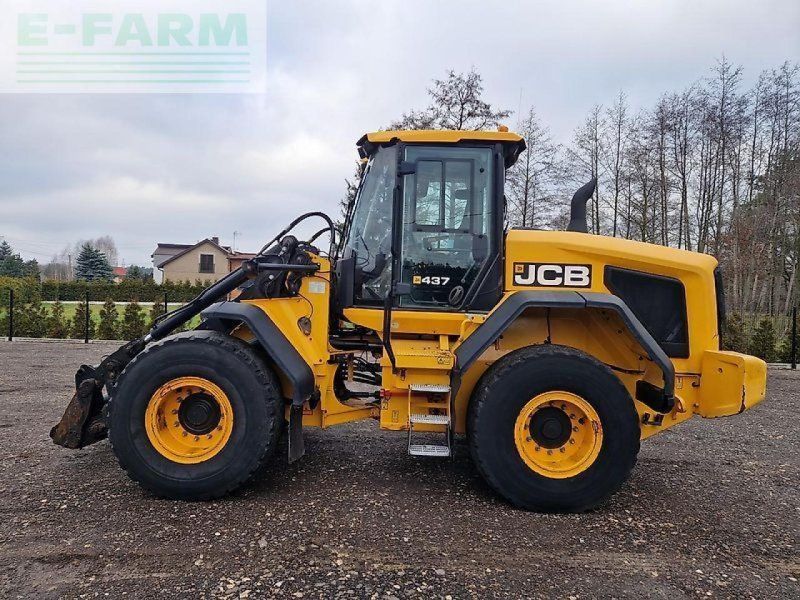 JCB 437 ht