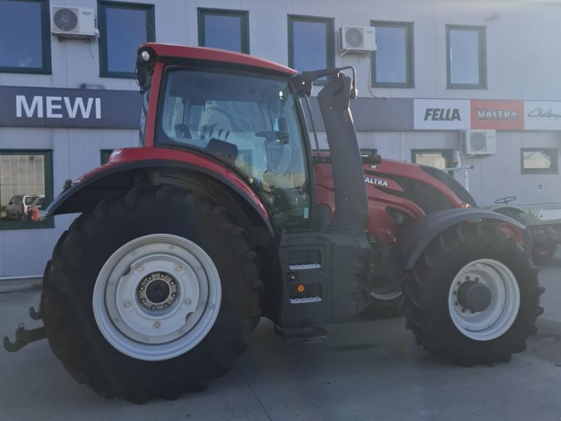 Valtra T154 H