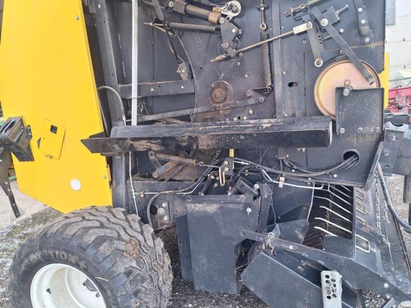 New Holland BR 6090 CropCutter