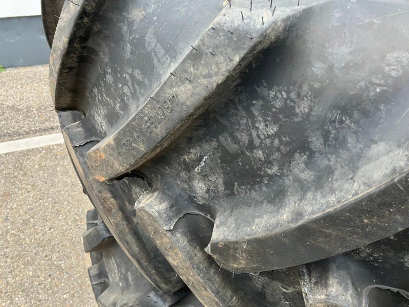 Continental 480/65R28 u. 600/65R38 Tractor Master