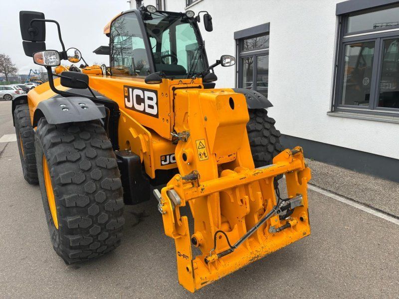 JCB 560-80 AGRI PLUS
