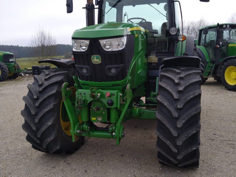 John Deere 6150R