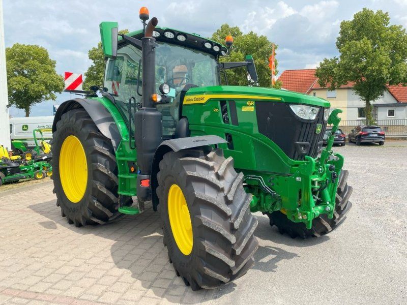 John Deere 6R 215