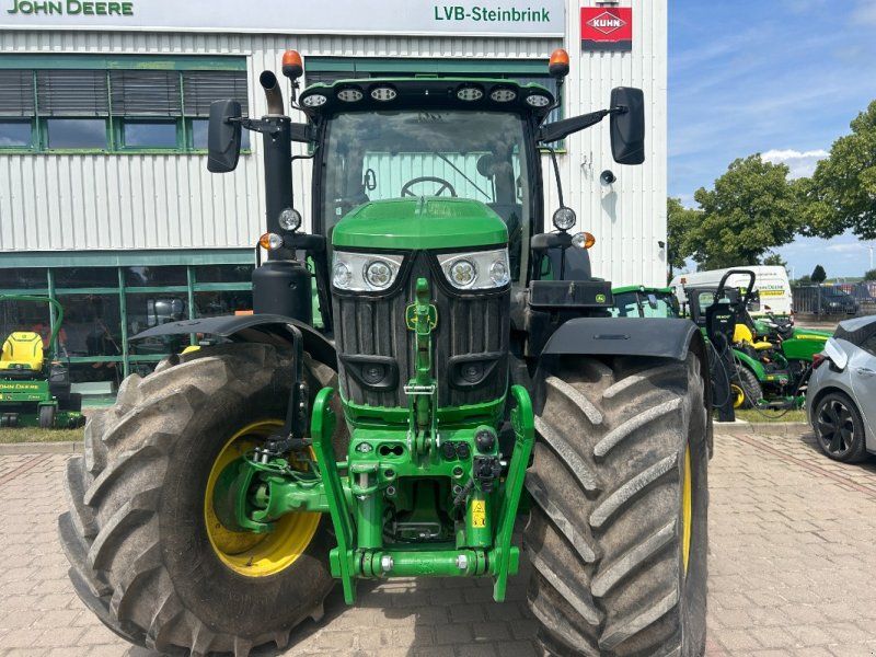John Deere 6R 195