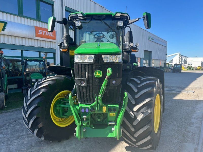 John Deere 7R330