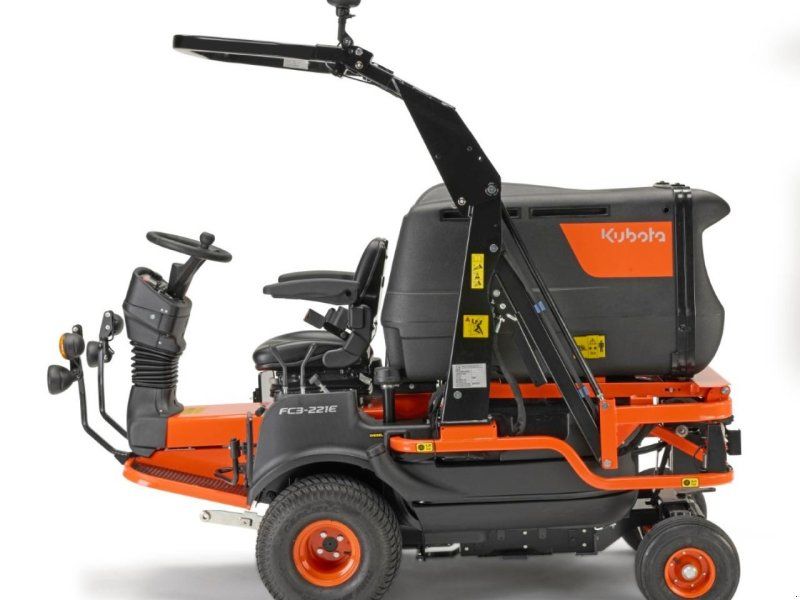 Kubota FC3-221E
