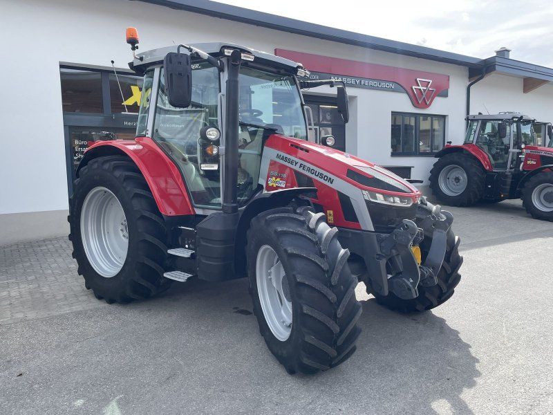 Massey Ferguson 5S.115 Dyna-6 Exclusive