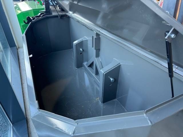 Fendt Frontkist, opbergbox