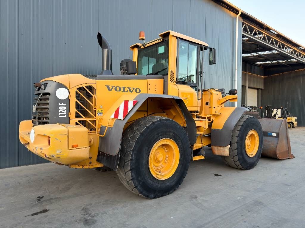 Volvo L120F