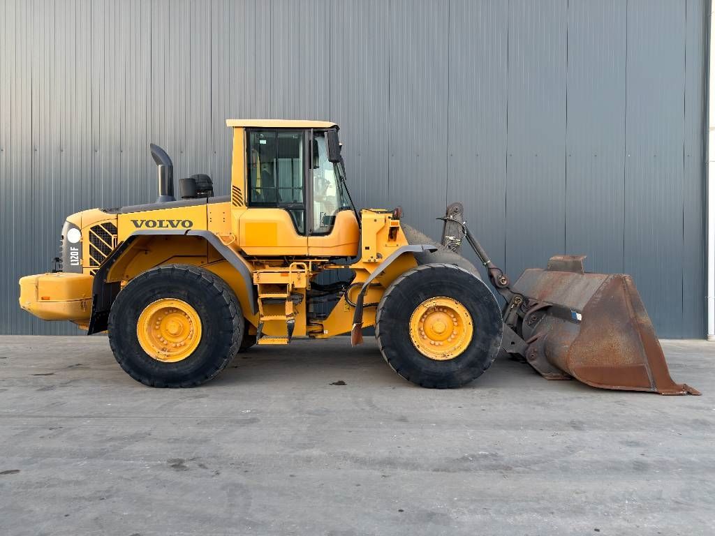 Volvo L120F