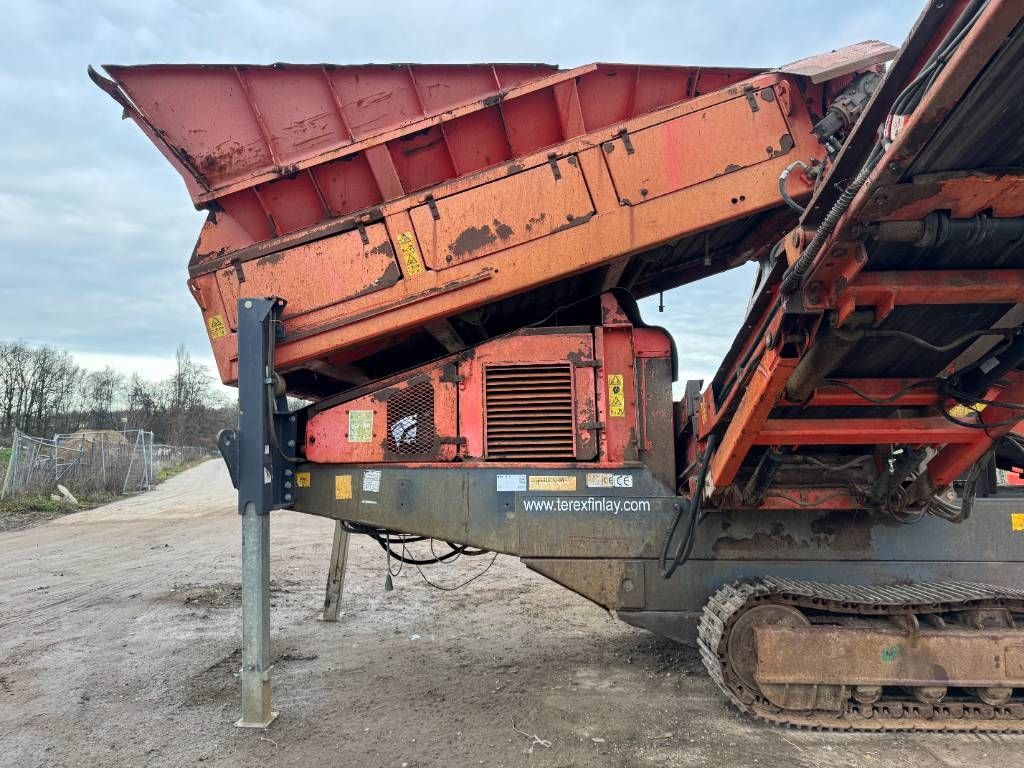 Terex Finlay 883 - Deutz Engine / 2 Side Conveyor
