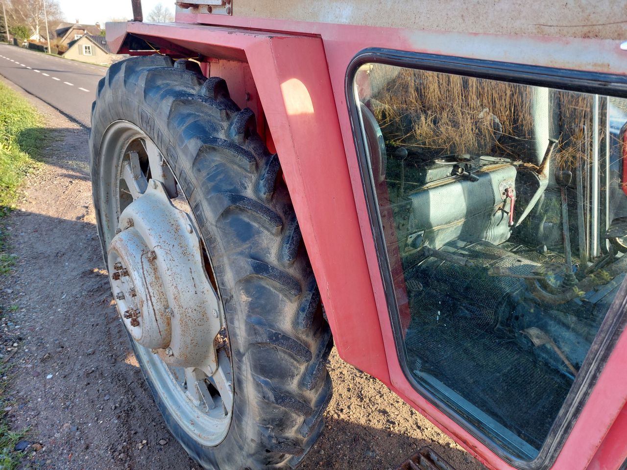 Massey Ferguson 565 met KRUIP versnelling