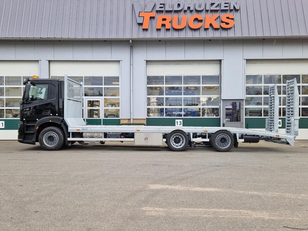 Iveco 31,5-tons Oprij S-Way 9,0 m. Veldhuizen