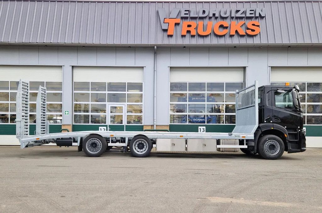 Iveco 31,5-tons Oprij S-Way 9,0 m. Veldhuizen