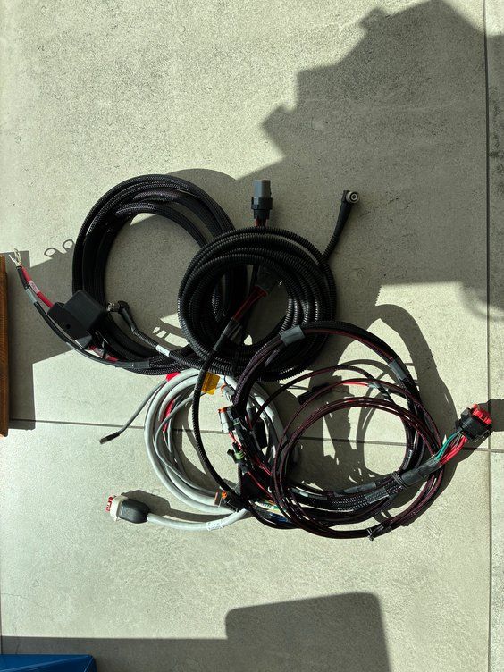 Trimble XCN 2050 + Nav III + AG25 + TM200 GPS Systeem