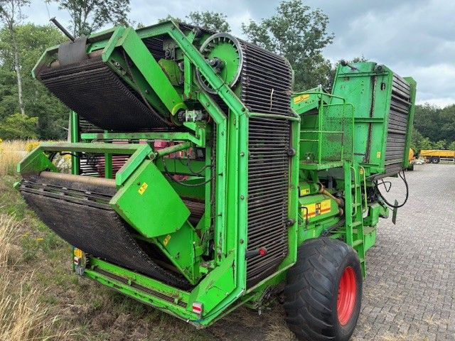 AVR ACCFNT Rooimachine