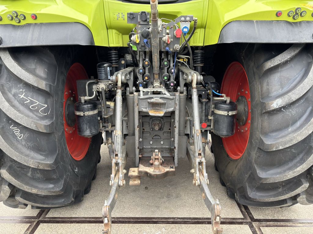 Claas Arion 650 CMATIC CIS