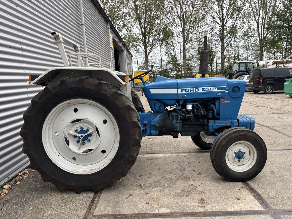 Ford 4600