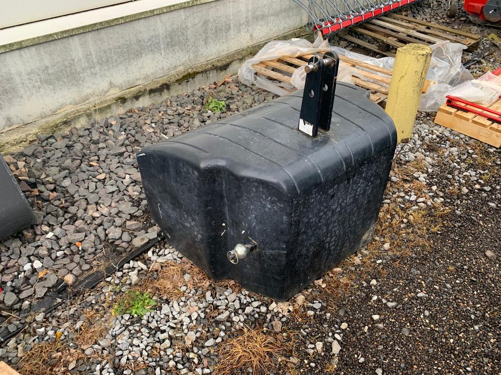 Case Frontgewicht 1100kg