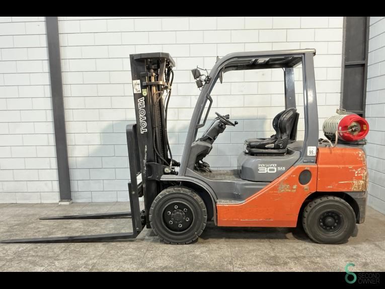 Gabelstapler LPG Toyota 02-8 FGJF 35 2007