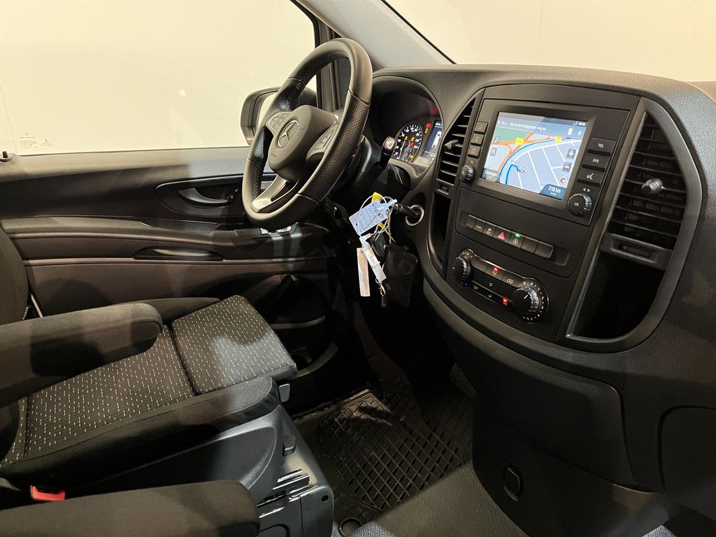 Mercedes-Benz Vito 116 CDI Lang Automaat Servicebus / Sortimo Inrichting / Euro 6 / Airco / Cruise Control / Camera / CarPlay / Navigatie / LED / 26.200 KM !!