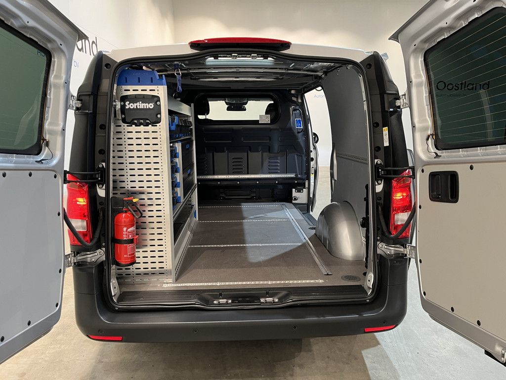 Mercedes-Benz Vito 116 CDI Lang Automaat Servicebus / Sortimo Inrichting / Euro 6 / Airco / Cruise Control / Camera / CarPlay / Navigatie / LED / 26.200 KM !!