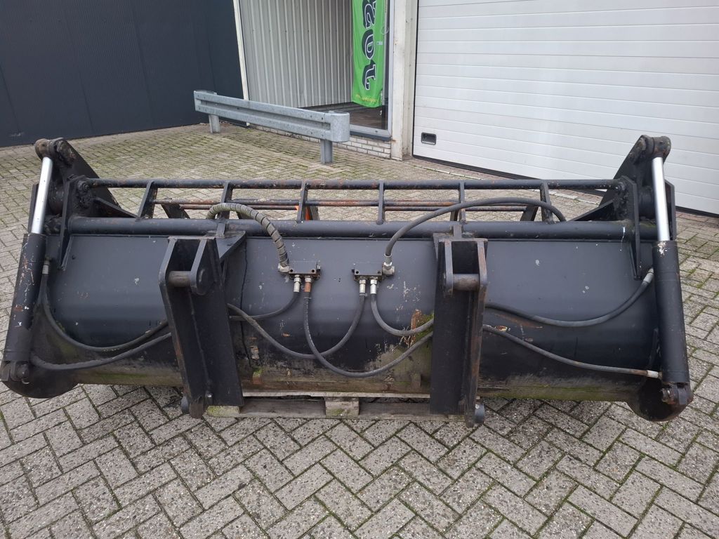 Terex GRIJPERBAK 240CM
