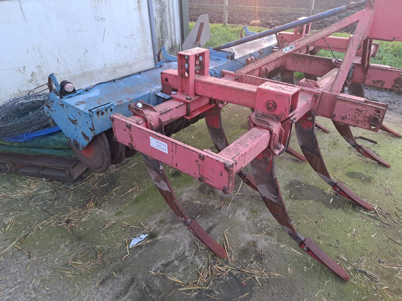 Wifo vaste tand cultivator diepwoeler met bandenrol