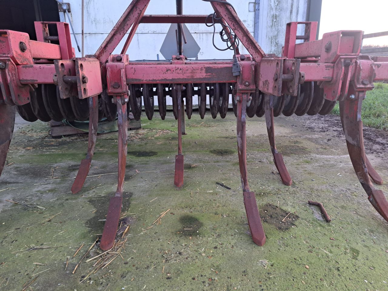 Wifo vaste tand cultivator diepwoeler met bandenrol