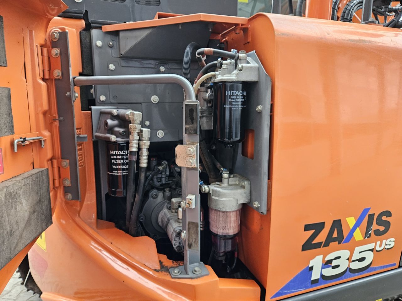 Hitachi ZX135US-6