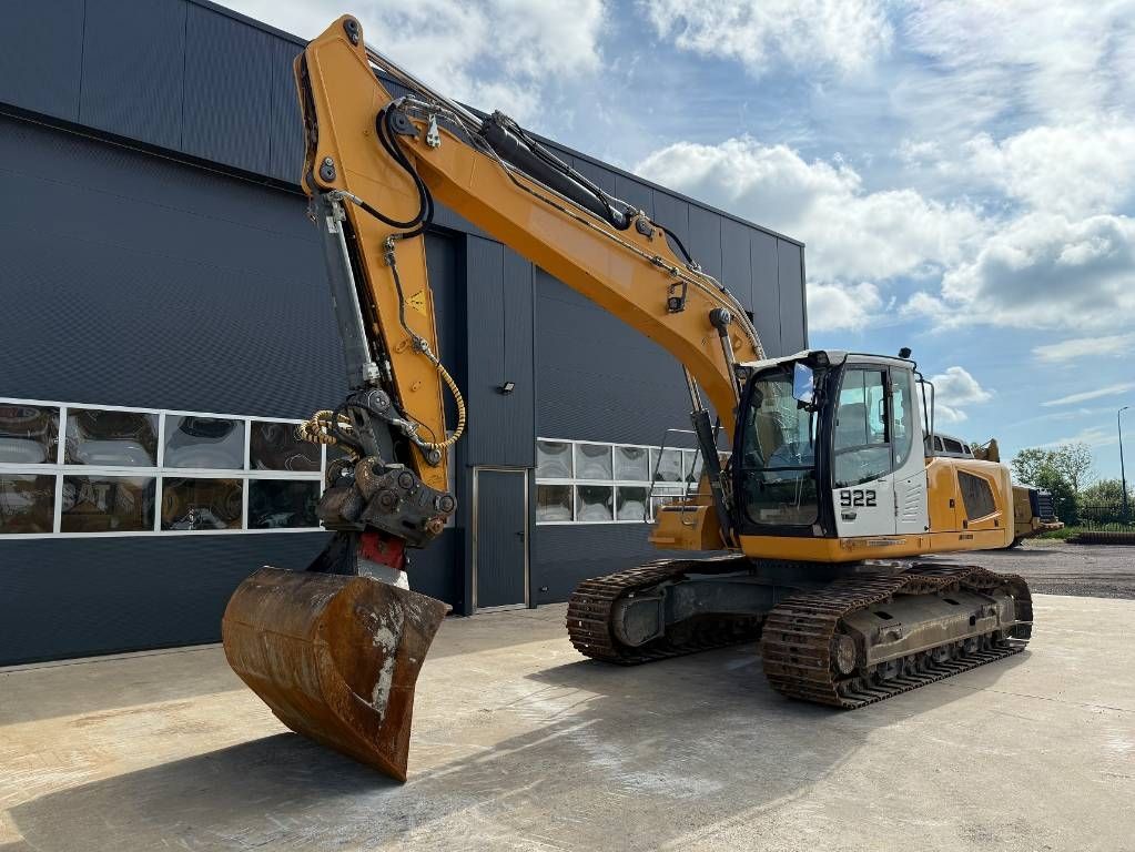Liebherr R922 LC