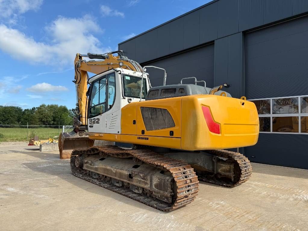 Liebherr R922 LC