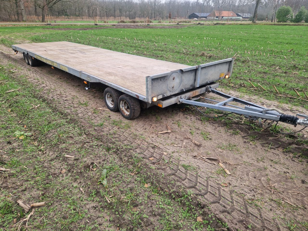 Veldhuizen schamelwagen dieplader machinetransporter