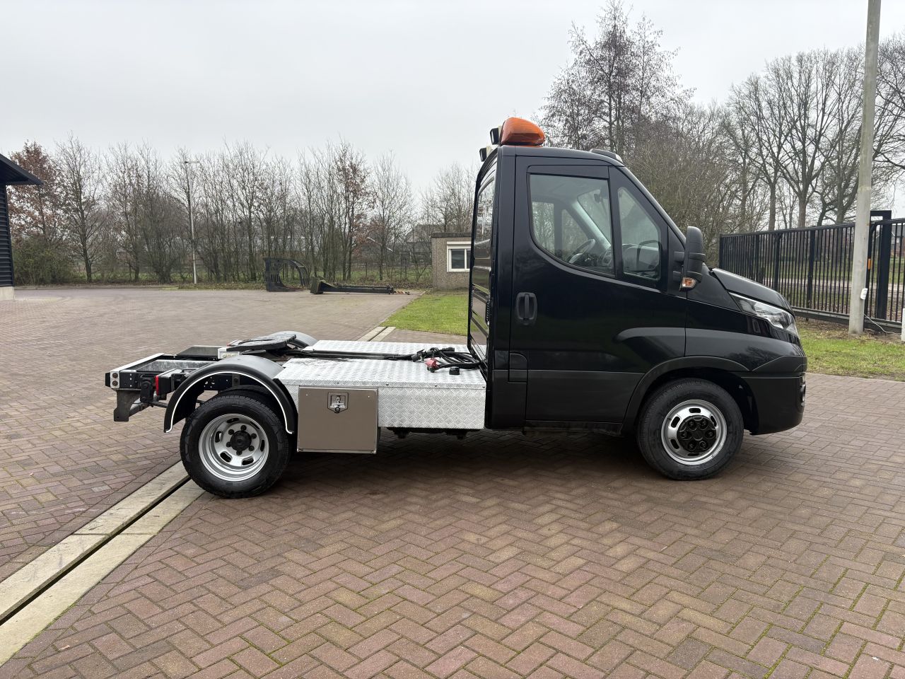 Be trekker 12 ton Iveco Daily 40c18 euro 6 (duits) 151.336 km N1
