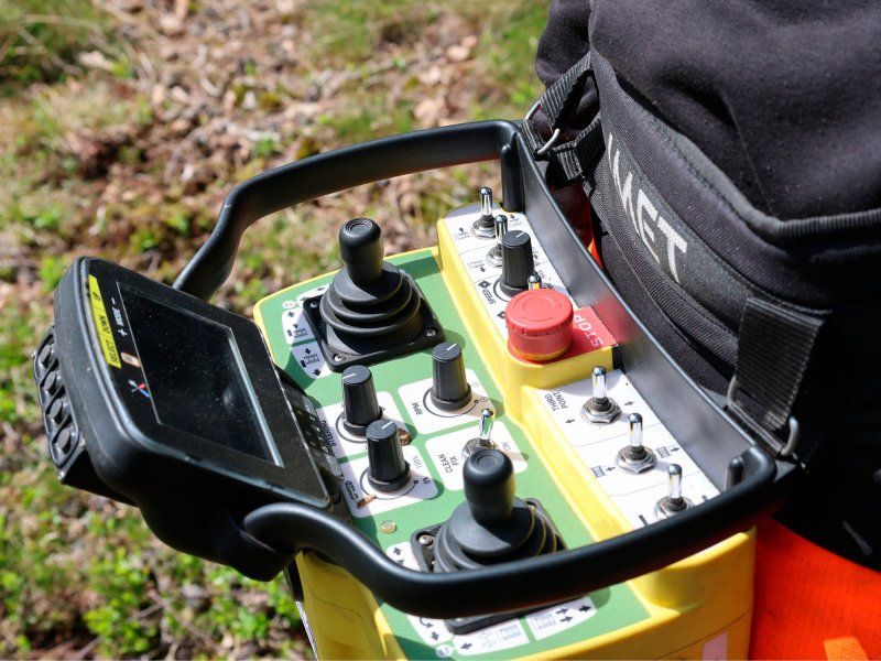 Reil & Eichinger Funkgesteuerte Raupe cutgreen 60