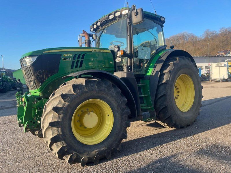 John Deere 6210R