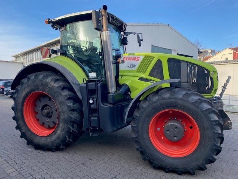 Claas AXION 950