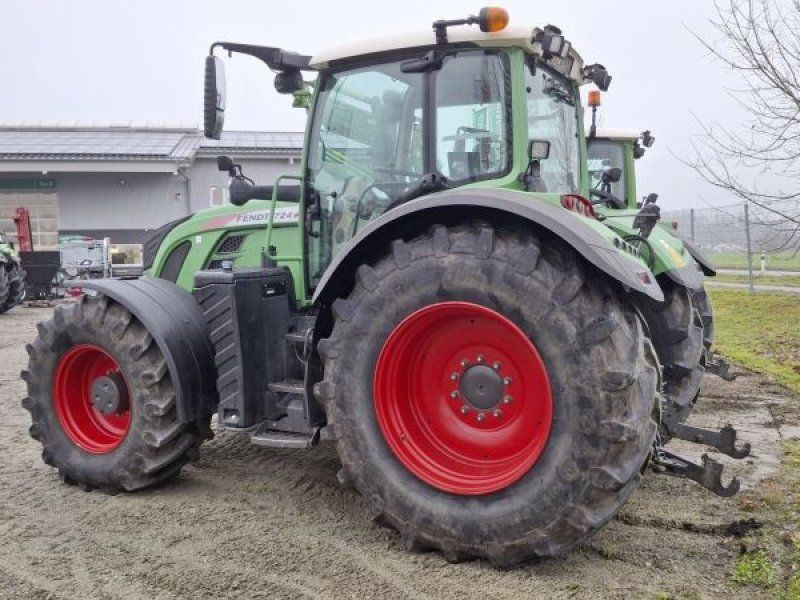 Fendt 724 VARIO S4 PROFI PLUS