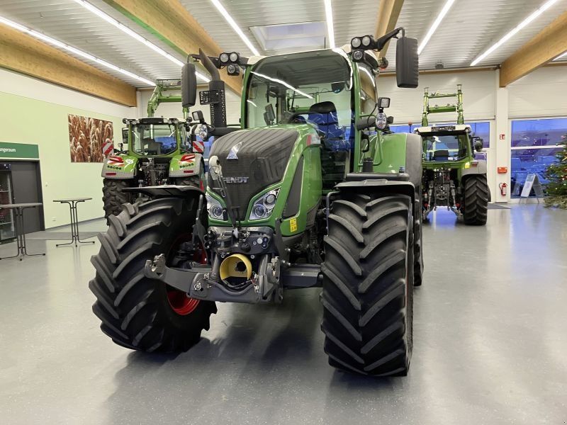 Fendt 724 VARIO S4 PROFI PLUS