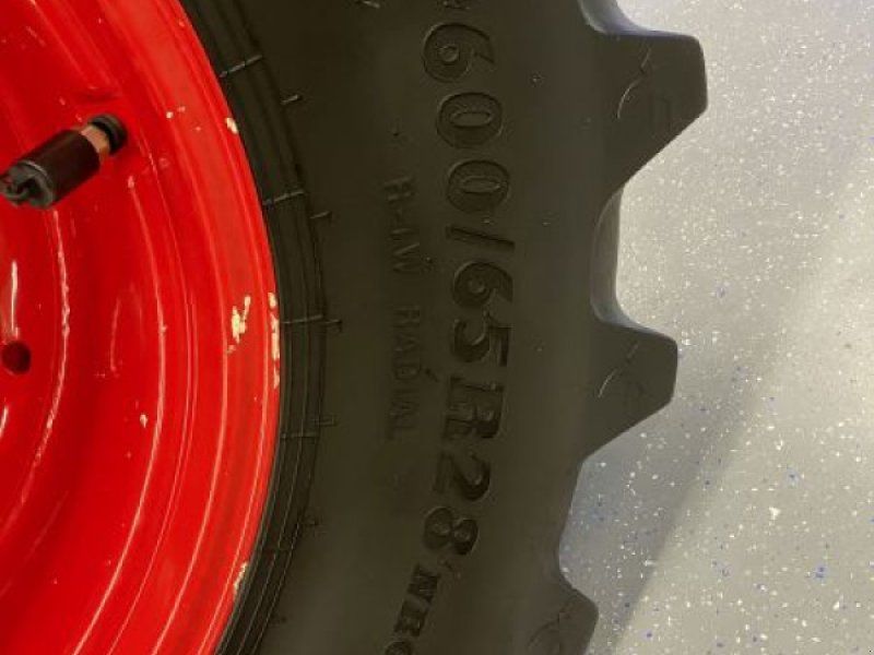 Fendt 724 VARIO S4 PROFI PLUS