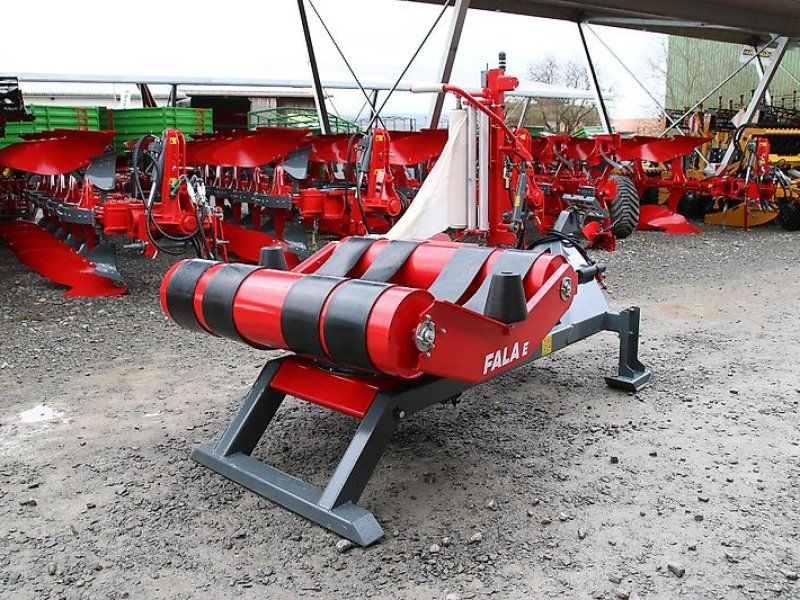 Unia FALA E Rundballen-Wickelgerät