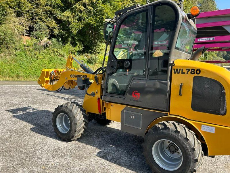 Schieder 780 4WD Hoflader mit Kabine und EURO 5