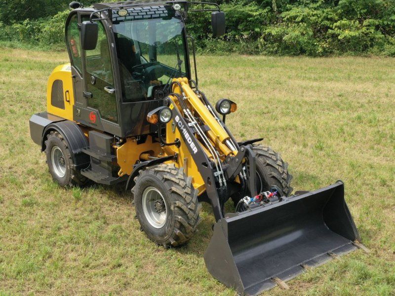 Schieder /Hoflader 812 mit beheizter Komfortkabine