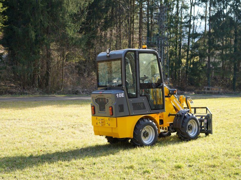 Schieder 4WD Elektro-Lader-(Hoflader)10E mit Kabine