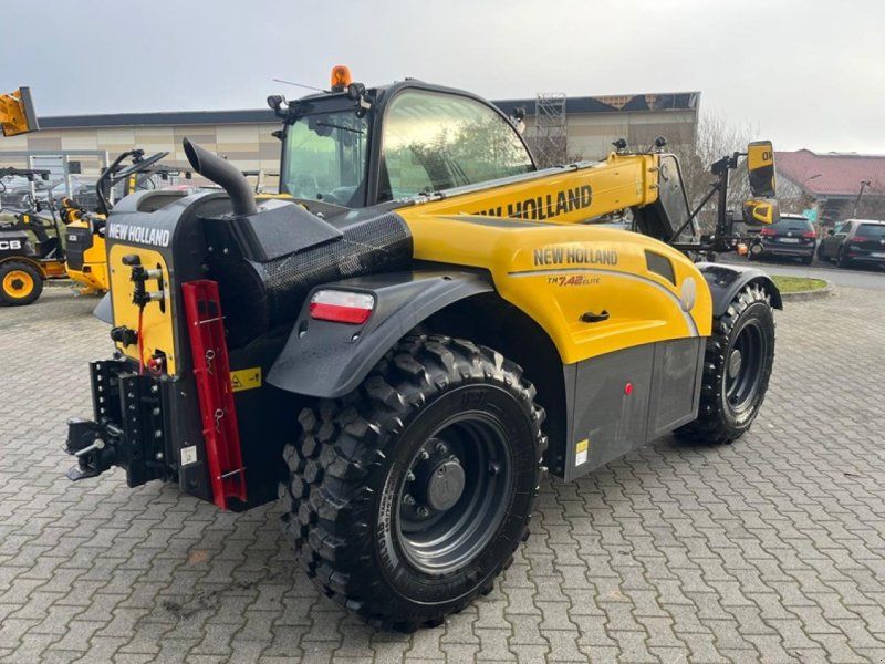 New Holland TH 7.42 ELITE Demo