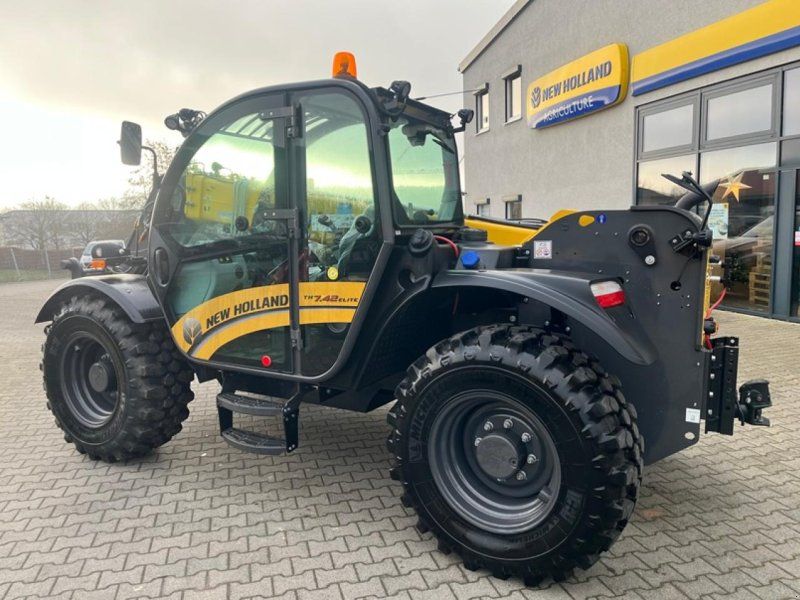 New Holland TH 7.42 ELITE Demo